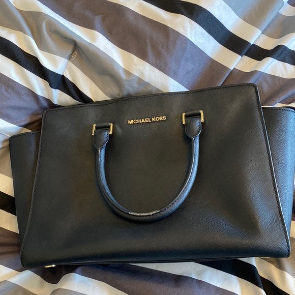 *SOLD* Micheal Kors Selma Large Satchel Bag - Picture 1 of 5